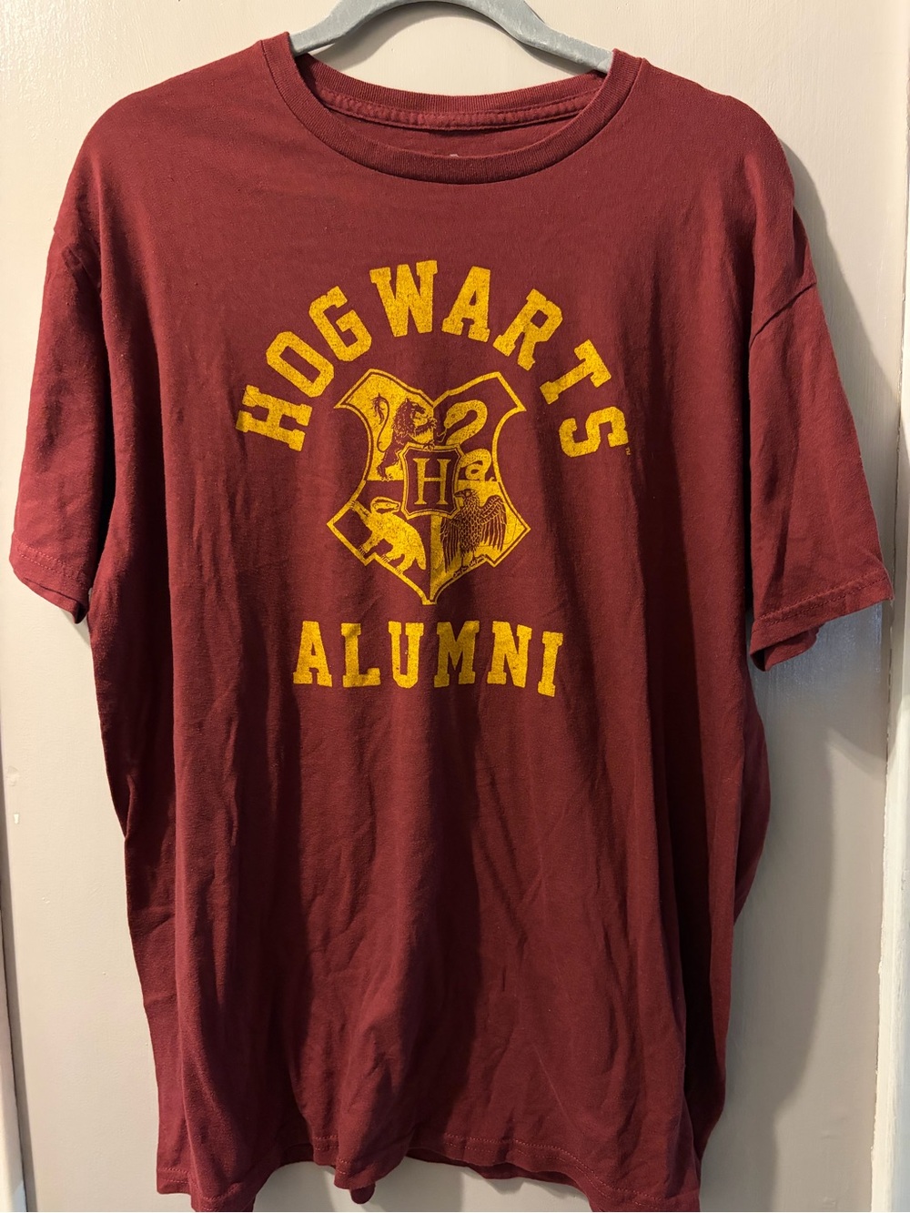 Hogwarts Alumni Graphic Tee - Burgundy Red